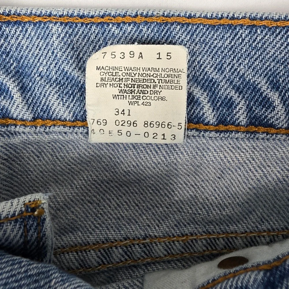 Vintage Levis 550 Orange Tab Relaxed Tapered Leg Light Wash Jeans 34x34 550-0213